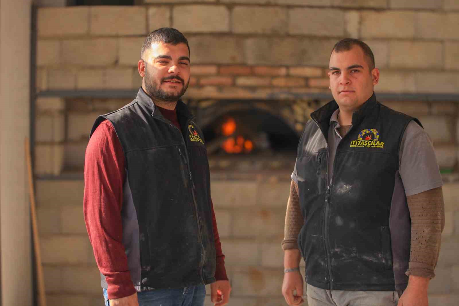 Konya&rsquo;da 6. kuşak taş fırın ustası babasından &ouml;ğrendiği mesleğini &ccedil;ocuklarına aktarıyor
