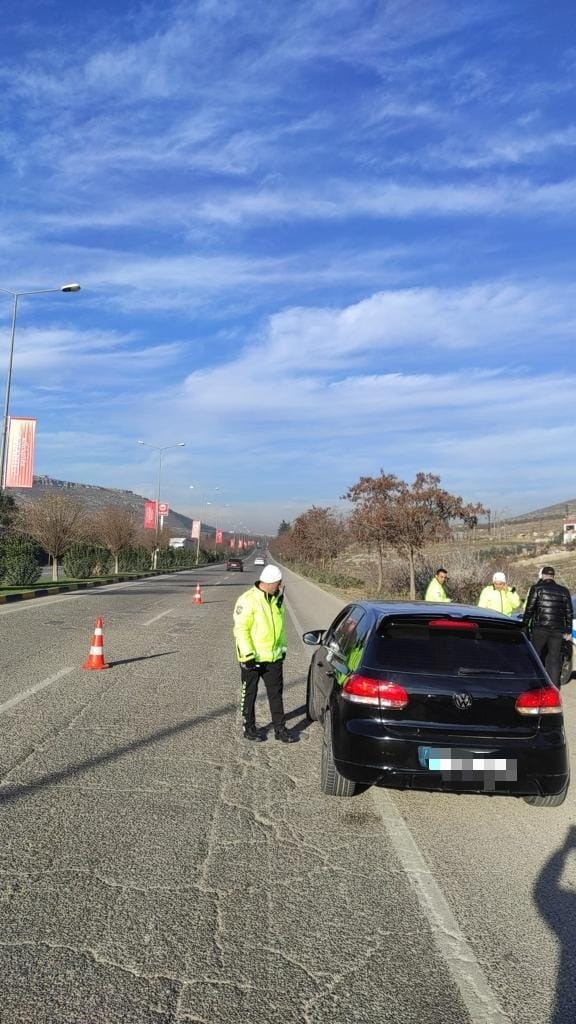 Gaziantep’te 65 araç sürücüsüne 105 bin 767 TL ceza
