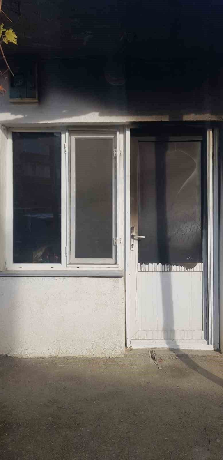 Bayrami&ccedil;&rsquo;te ev yangında 81 yaşındaki kadın hayatını kaybetti
