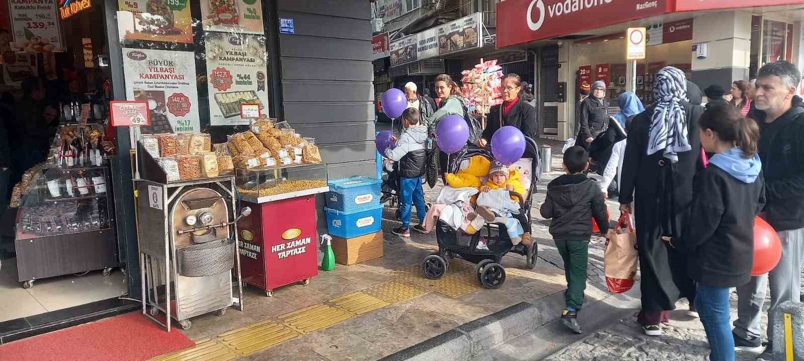 Yeni yıl kuruyemişçilere yaradı
