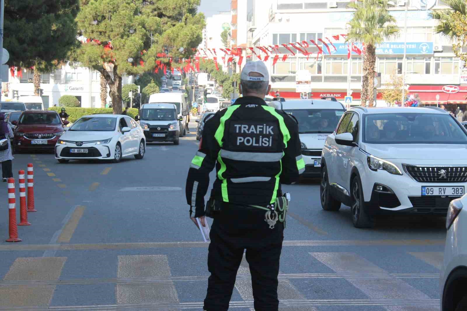 Aydın’da yılbaşında 106 trafik polisi görev yapacak