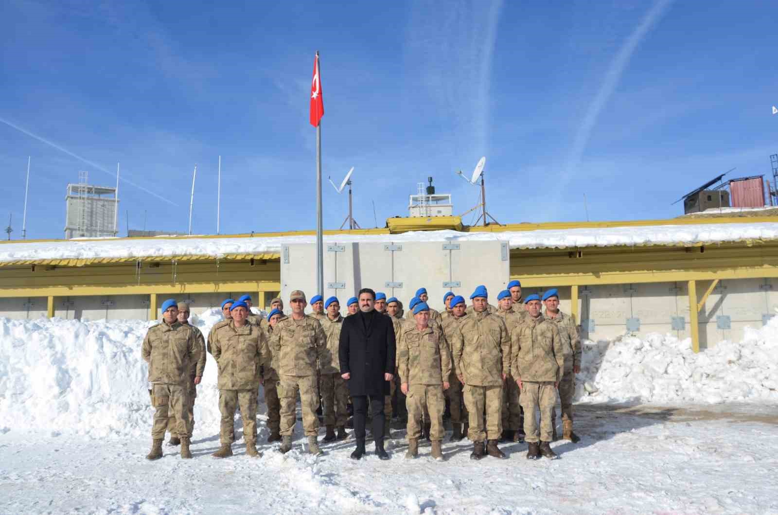 Beyt&uuml;şşebap Kaymakamı &Uuml;lk&uuml;, Kato Dağı&rsquo;nda Mehmet&ccedil;ikle bir araya geldi
