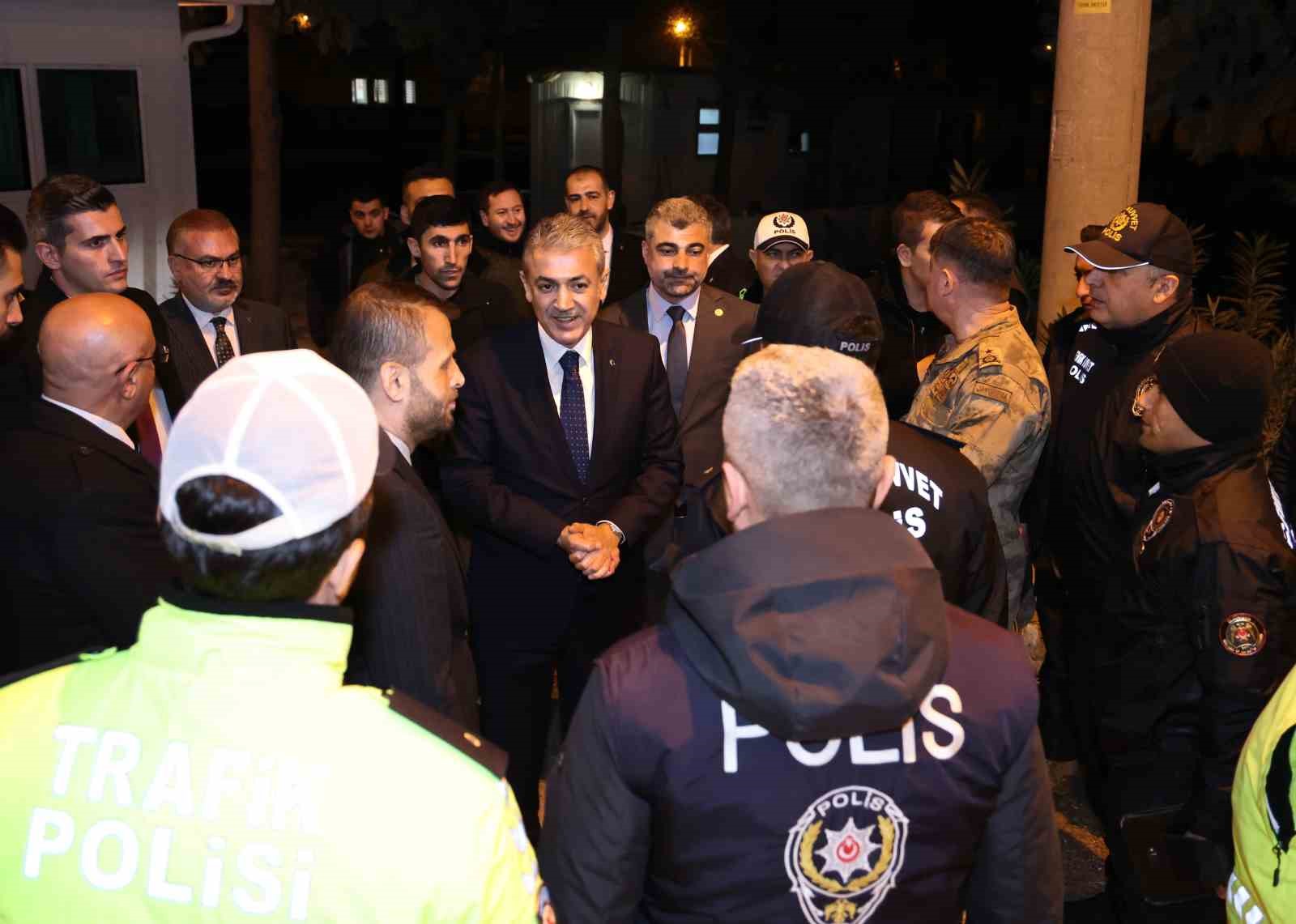 Mardin Valisi Akkoyun g&ouml;revi başındaki personeli ziyaret etti
