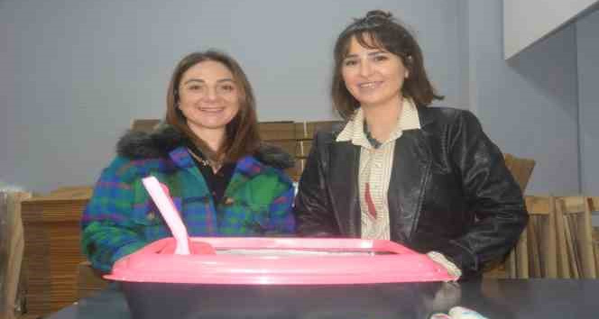 Ordu’da 2 girişimci kadın, markalaştırdıkları kedi kumunu dünyaya satıyor