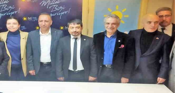 Meclis üyeliğinden istifa eden Tolga Pirinçci aday adaylığını duyurdu