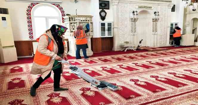 Altınordu’da camiler Ramazan ayına hazırlanıyor