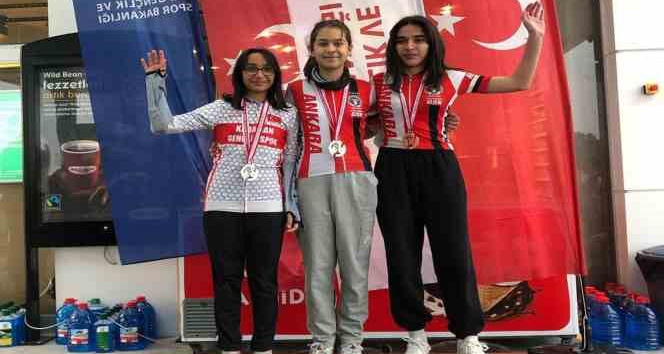 Karamanlı bisikletçiler Kastamonu’dan madalyayla döndü