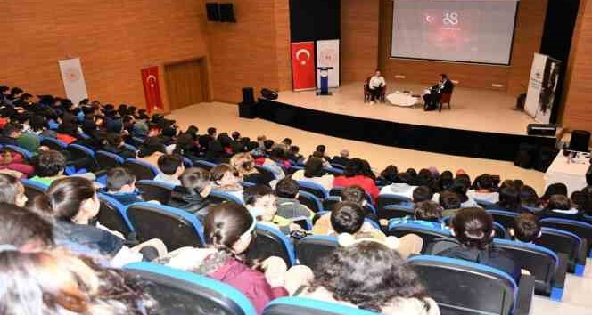 ZBEÜ Öğretim Üyesinden ‘Çanakkale Zaferi’ konferansı