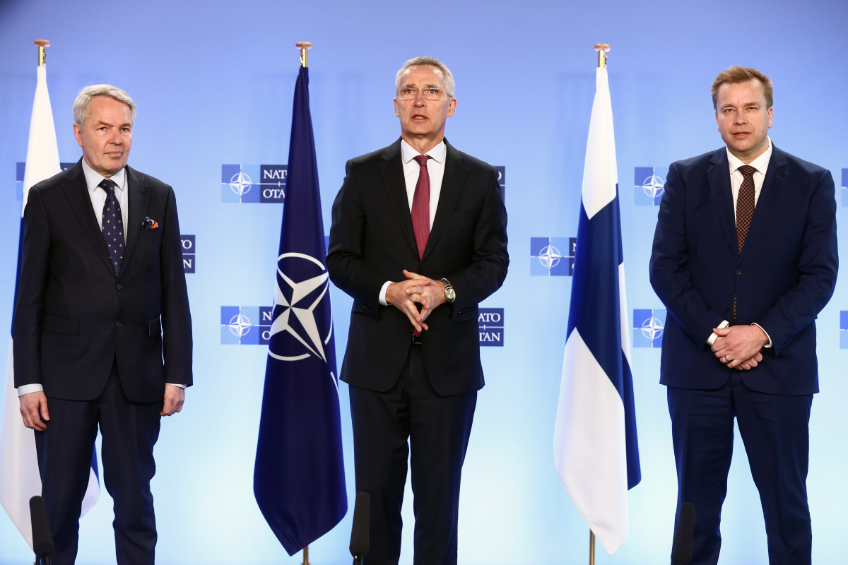 Stoltenberg, Türkiye'nin Finlandiya kararından memnun