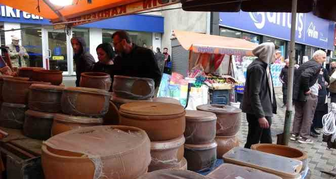 Ramazan telaşı başladı, güvece rağbet arttı