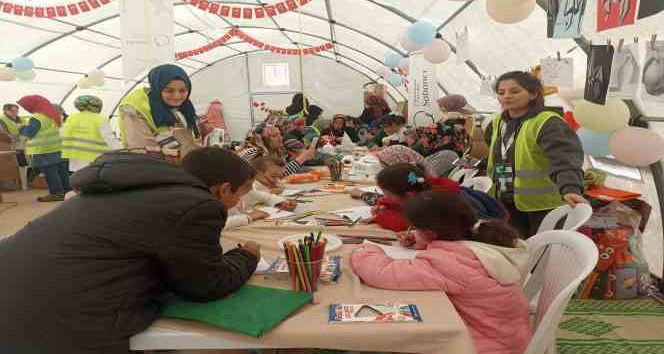 İstanbul Beylerbeyi Sabancı Olgunlaşma Enstitüsü, kültürel ve sosyal etkinlikler ile depremzedelerin yanında