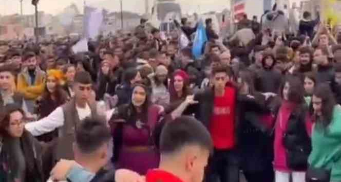 Yaşanan felaketlere rağmen HDP’nin Batman’da halaylı müzikli Nevruz kutlaması tepkilere neden oldu