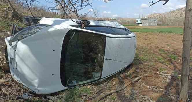 Mardin’de sürücüsünün direksiyon hakimiyetini kaybettiği araç uçurumdan yuvarlandı
