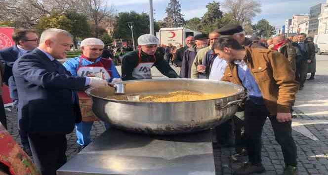 Uşak’ta Nevruz kutlamaları renkli görüntülere sahne oldu