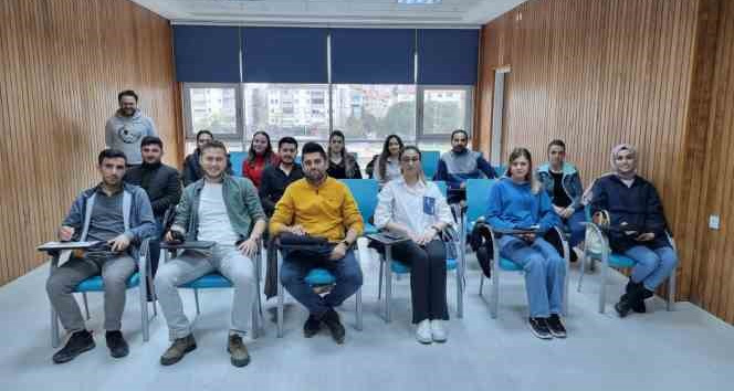 Edirne’de polis ekiplerine elektronik kelepçe aktivasyon eğitimi verildi