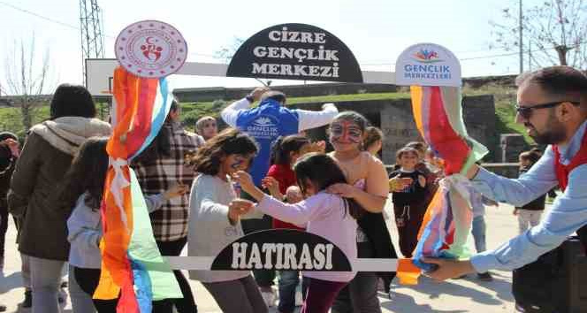 Cizreli çocuklar Gençlik ve Spor Bakanlığının projeleriyle doyasıya eğleniyor