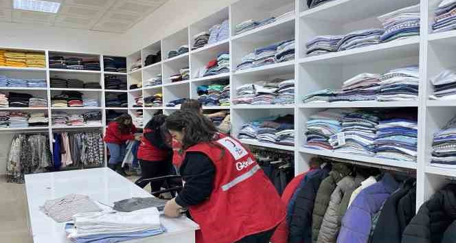 Kızılay, Niğde’de 9 bin depremzedeye yardım ulaştırdı