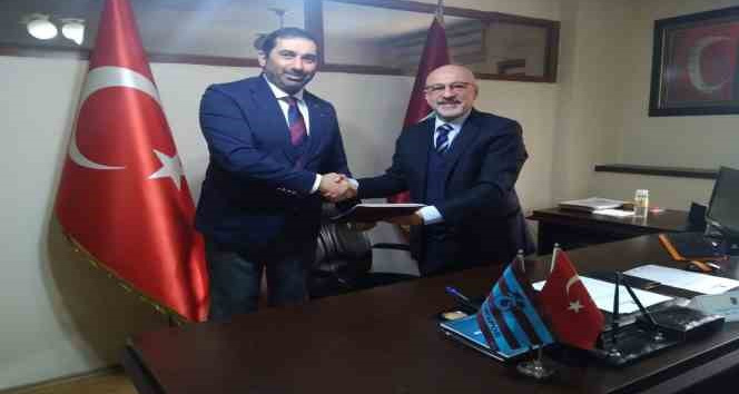 Trabzonspor’da başkan adayı Ertuğrul Doğan’ın listesi Divan Kurulu’na teslim edildi