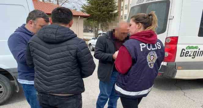 Okul önlerinde polis denetimi