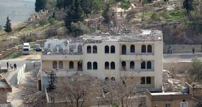 Mardin’in betonarmeleri bir bir yıkılıyor, tarihi doku ortaya çıkartılmaya devam ediyor
