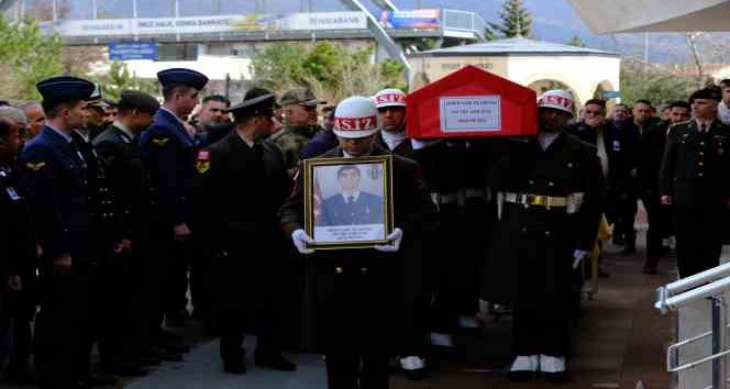 Motosikletle kaza yapan astsubay son yolculuğuna uğurlandı