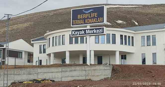 Türkiye’nin en soğuk ilçesinde jeotermal otel hizmete başladı