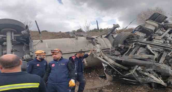 Niğde’de LPG tankeri devrildi: 1 ölü
