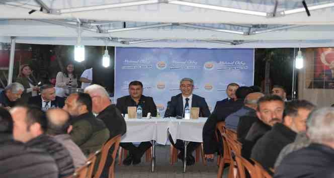 Başkan Oktay ilk iftarını şoför esnafıyla yaptı