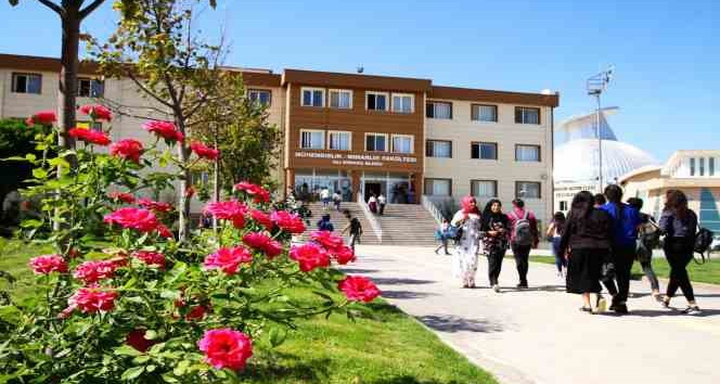 NEVÜ’de profesör ataması yapıldı