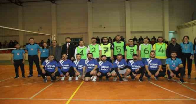 Malazgirt’te depremzedeler yararına voleybol turnuvası