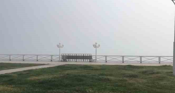 Fenerbahçe Parkı sis içerisinde kaldı