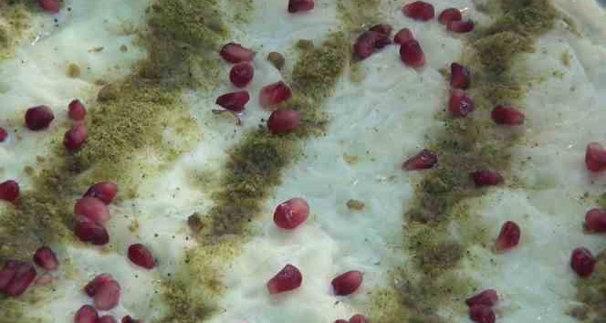 Osmanlı’dan günümüze gelen güllaç Ramazan’da damakları tatlandırıyor