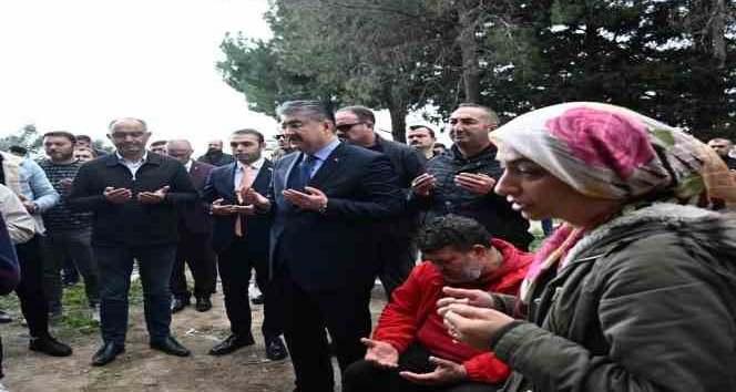 Çadırda çıkan yangında hayatını kaybeden Elif, Osmaniye’de toprağa verildi