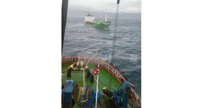 Çanakkale Boğazı’nda kuru yük gemisi makine arızası yaptı