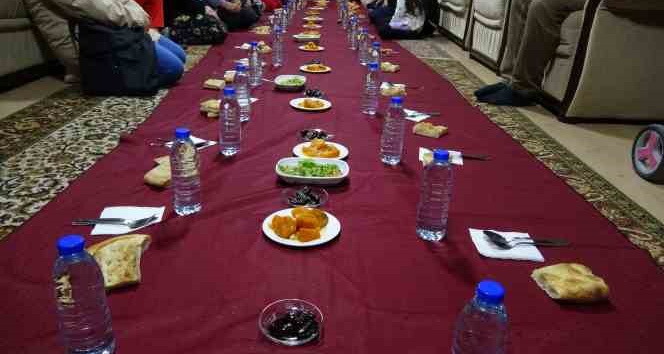 Isparta’da 200 depremzedeye Ramazan ayı boyunca iftar