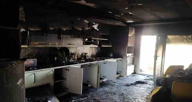 Midyat’ta mutfakta çıkan yangın korkuttu