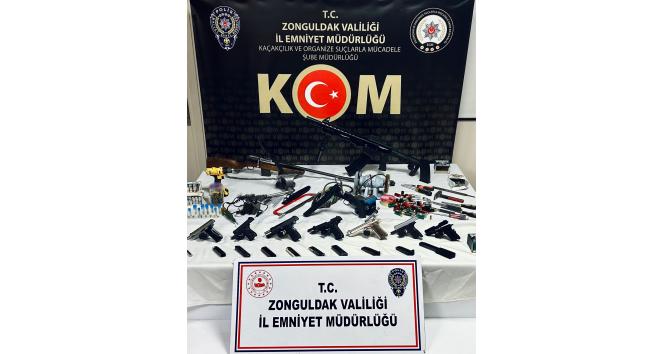 Yasa dışı silah ticareti yapan şüpheli gözaltında