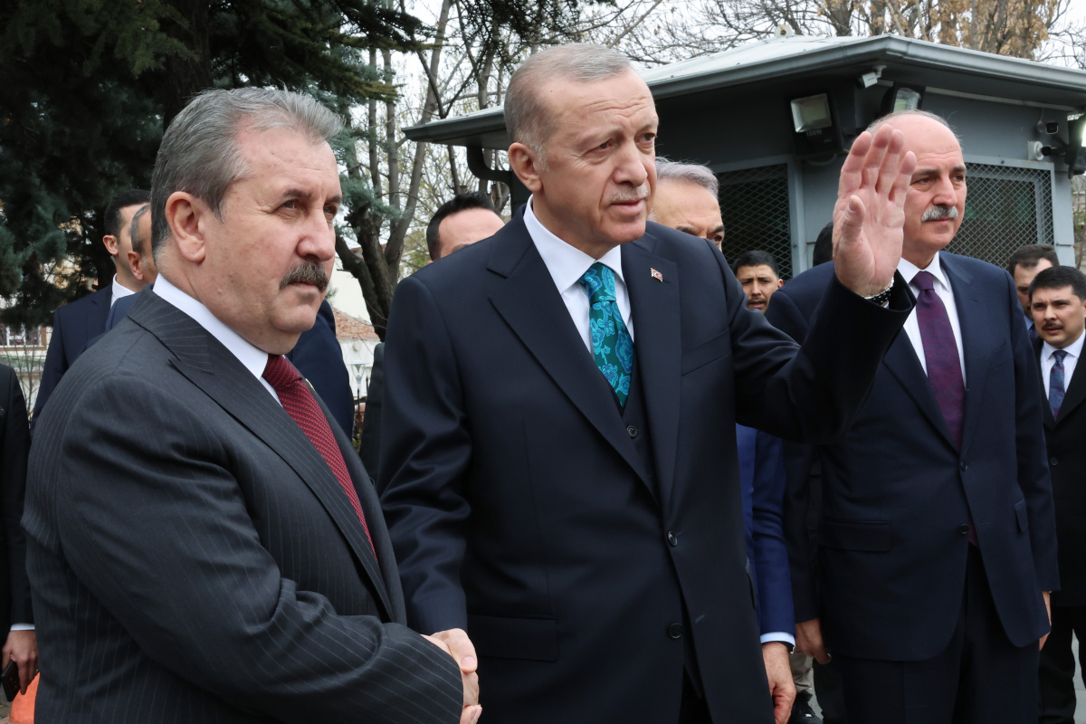 Cumhurbaşkanı Erdoğan, BBP Genel Başkanı Destici&#039;yi ziyaret etti