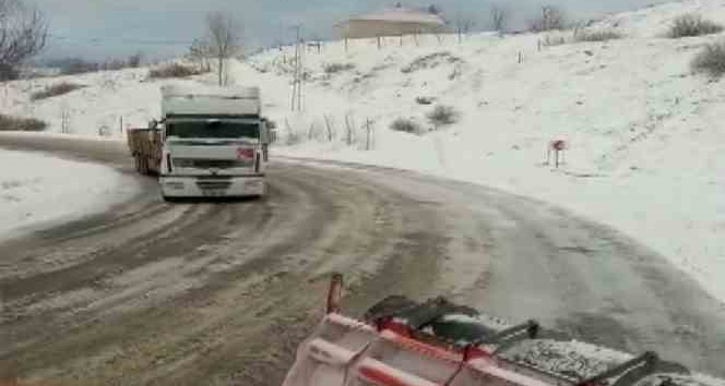 Tunceli’de karla mücadele çalışmaları sürüyor