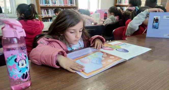 Çemişgezek’te okul öncesi öğrencileri kütüphaneyle tanıştı