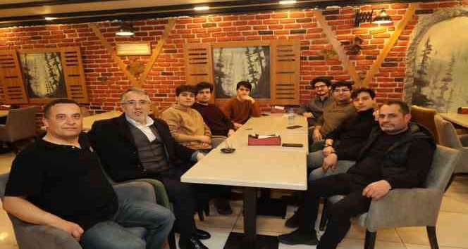 Başkan Savran, gençlerle bir araya geldi