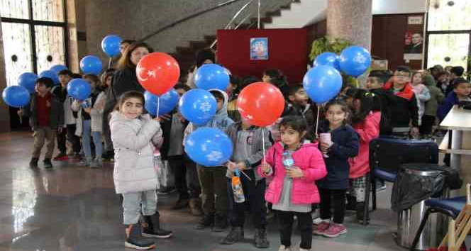 Aydın Büyükşehir, Dünya Tiyatro Haftası’nı sahnelenen oyunlarla kutladı