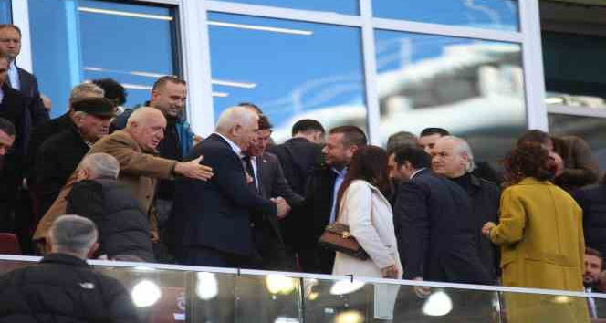Spor Toto Süper Lig: Trabzonspor:1 - Kayserispor: 2 (İlk yarı)