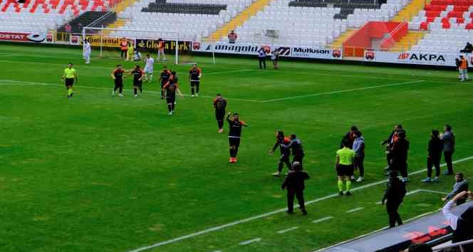 TFF 2. Lig: 24Erzincanspor: 2 - Nazilli Belediyespor: 0