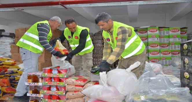 Şenoba Belde Belediyesi, 5 bin aileye yardım kolisi ulaştırdı