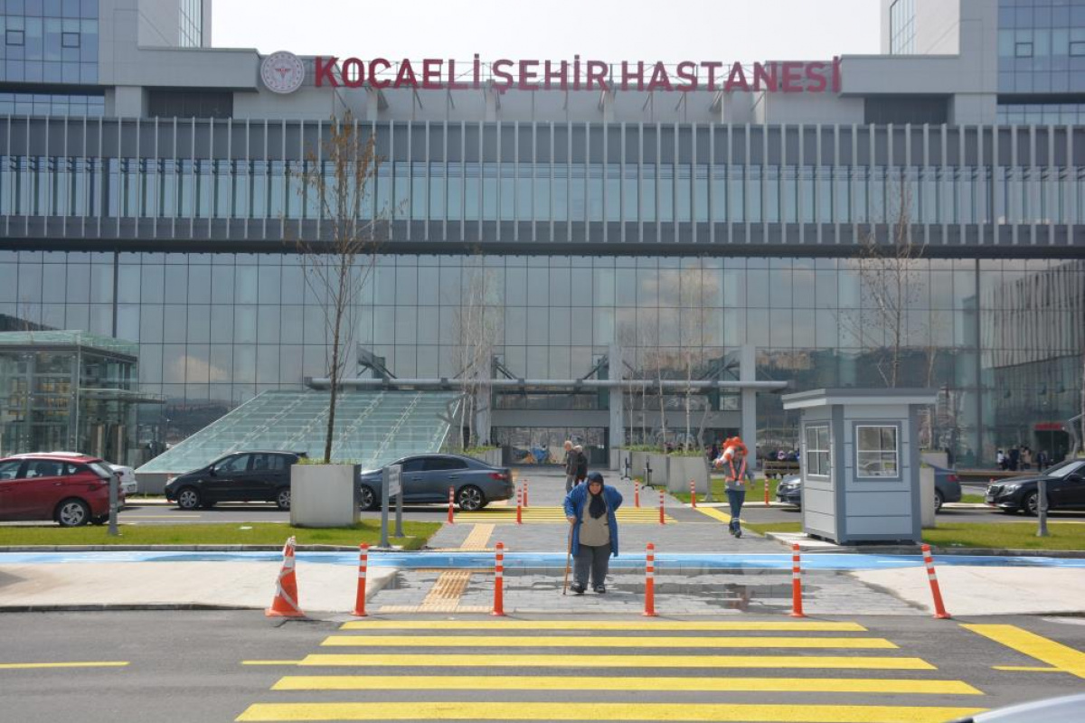 Beklenen gün geldi, Kocaeli&#039;ye sınıf atlatacak dev tesiste hasta kabulü başladı