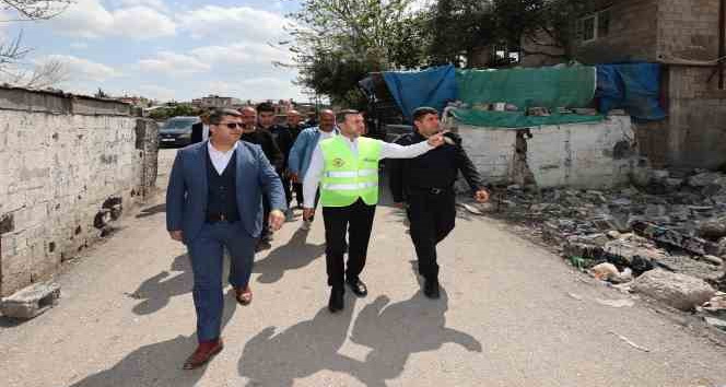 Dönüşümün başladığı Ulubatlı Hasan Mahallesi’nde yıkım sürüyor