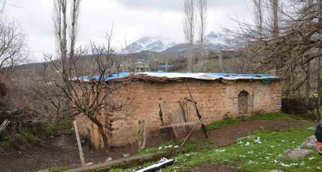 200 yıllık evden bir mahalle çıktı