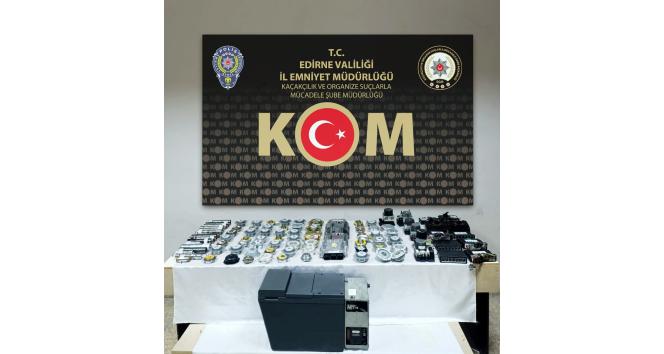 Edirne’de gümrük kaçağı ürünler ele geçirildi