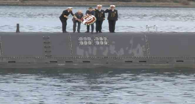 ’TCG Dumlupınar’ denizaltısında şehit olan 81 asker için anma töreni düzenlendi